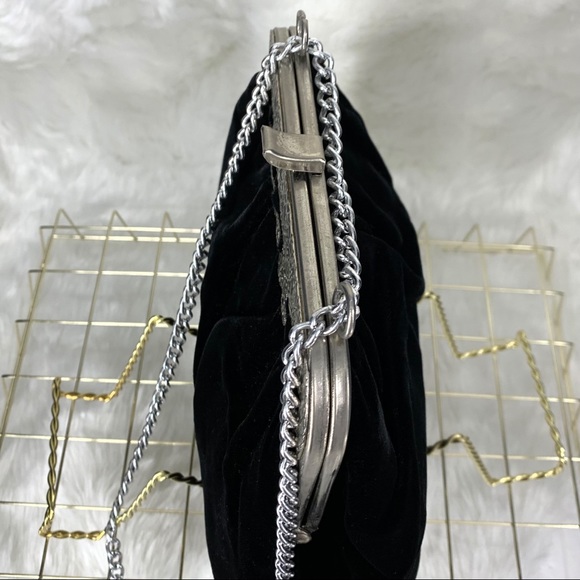 Vintage Black Velvet Evening Bag, Silvertone Metals - Picture 8 of 14